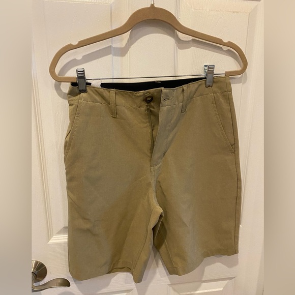 VOLCOM Men’s 28 Waist Tan Dress Shorts - Picture 1 of 4